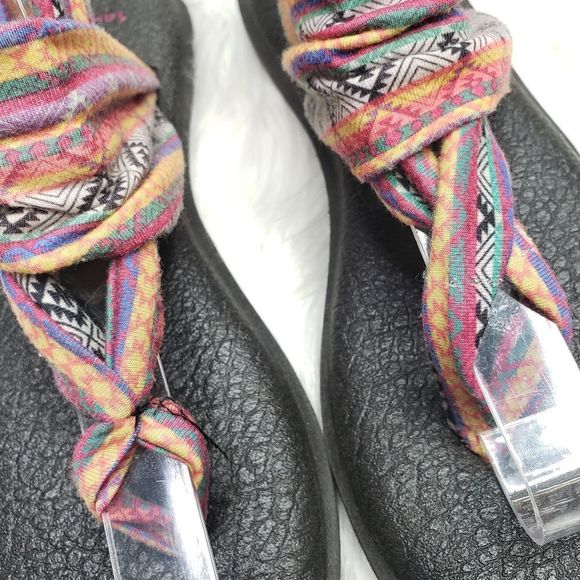 Sanuk Yoga Sling 2 Print Sandals in Magenta/Multi Tribal Print Size 7 - Picture 8 of 13